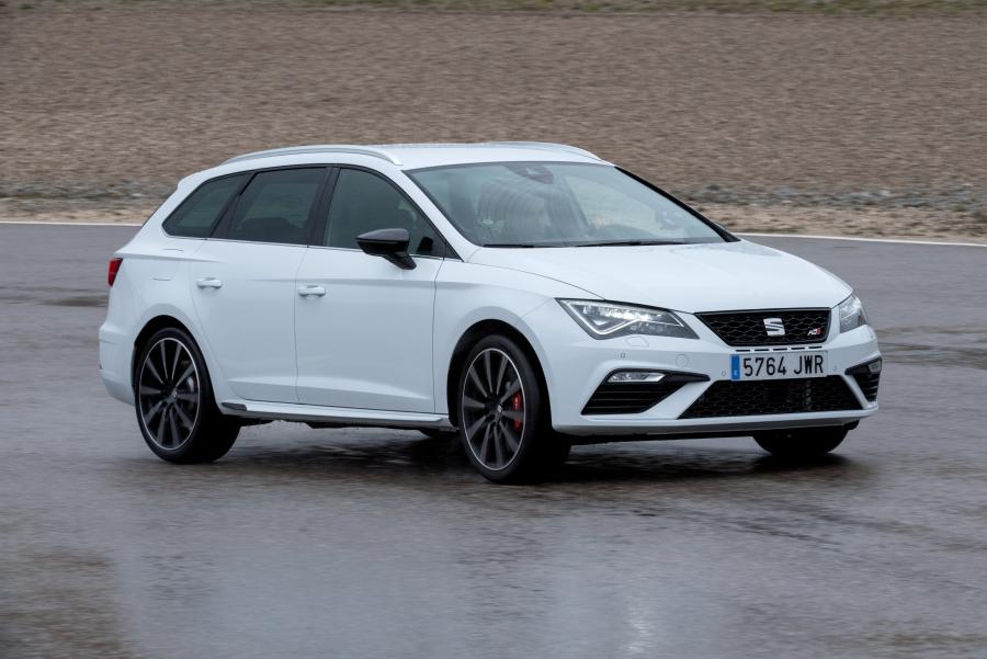  Seat Leon ST Cupra 300 2017 года  (WW) (фото 8 из 49)
